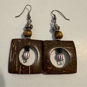NWOT Ugandan Handmade Beaded Earrings